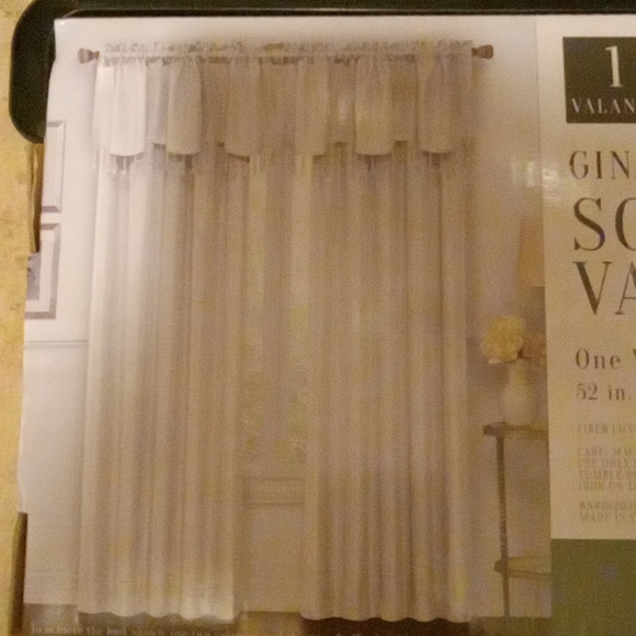Nwt valance 52x20 - Picture 2 of 2